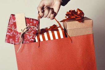 5 Unbelieveable Stats About Holiday Shopping 2014